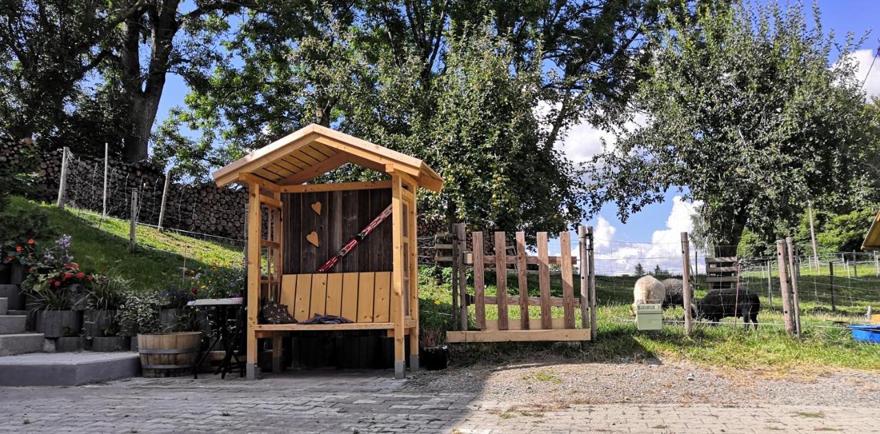 Apartment Auszeit Mit Kueche Viel Ruhe Und Natur Untrasried Exterior photo